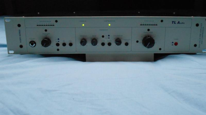 TL Audio 5050 buizen mono preamp met compressor | Synthforum