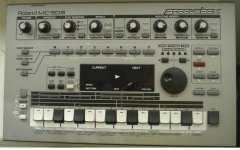 roland mc303 ni.jpg